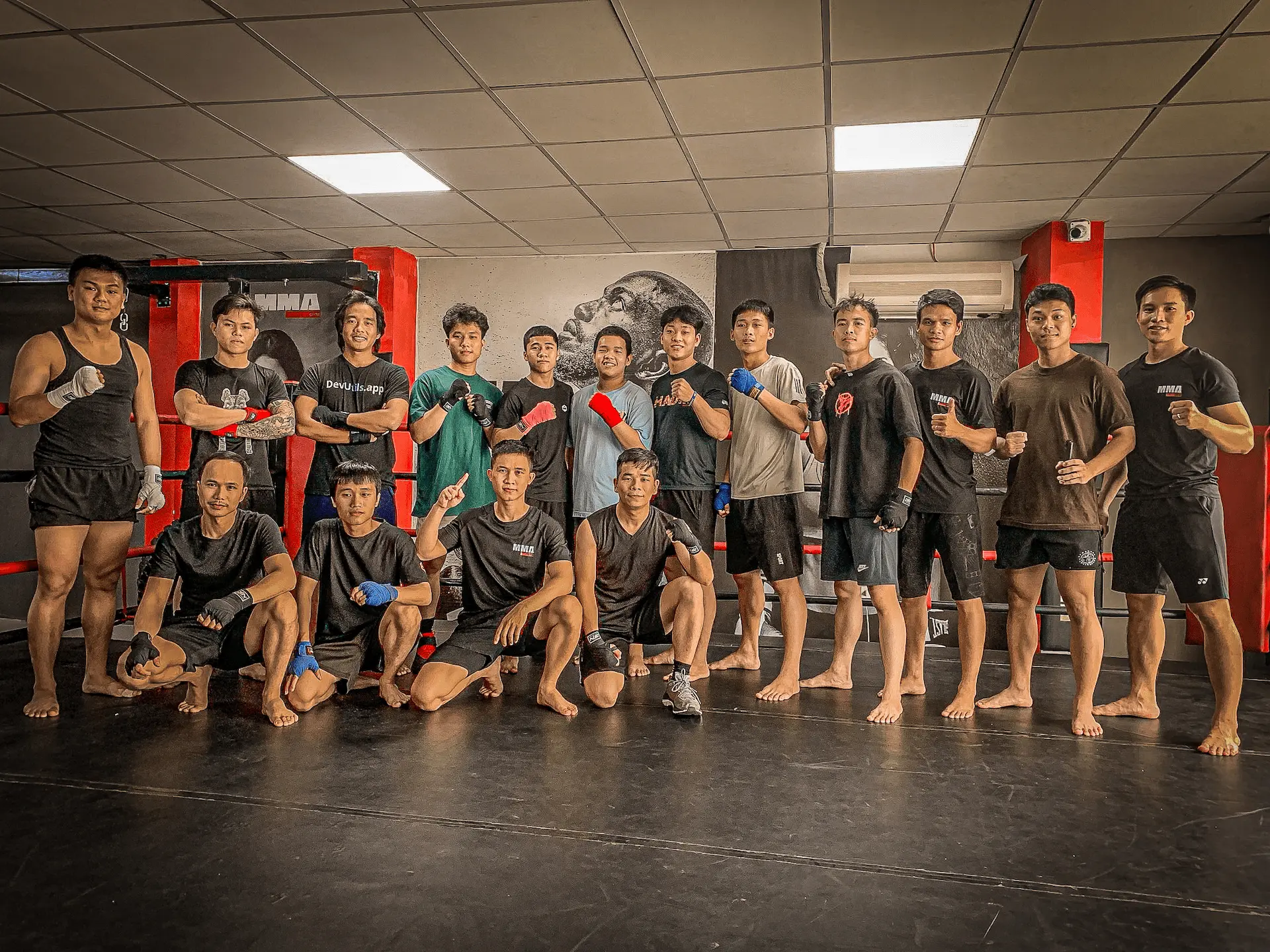 ảnh các thành viên của lớp boxing tại MMA GYM Đà Nẵng sau buổi đấu tập